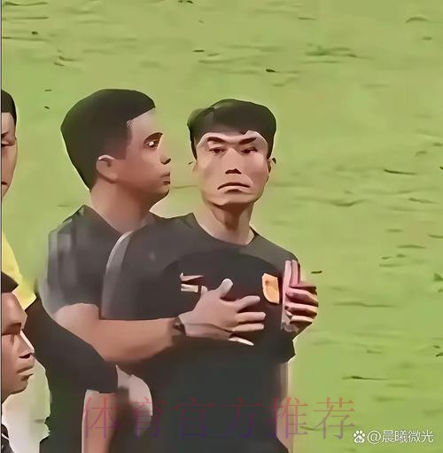 足球裁判徒步追强盗逼其弃逃 见义勇为受表扬 足球裁判徒步追强盗逼其弃逃 见义勇为受表扬